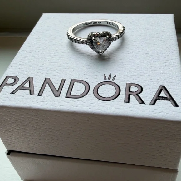 Pandora Silver Heart Ring with Clear Stones - Picture 4 of 4